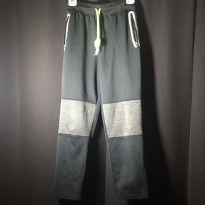 Boys youth size 7X Jogger
